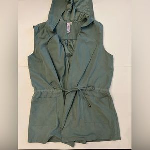 VEST WITH HOOD & CINCH WAIST DETAIL